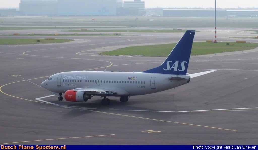 LN-RPE Boeing 737-600 SAS Scandinavian Airlines by MariovG