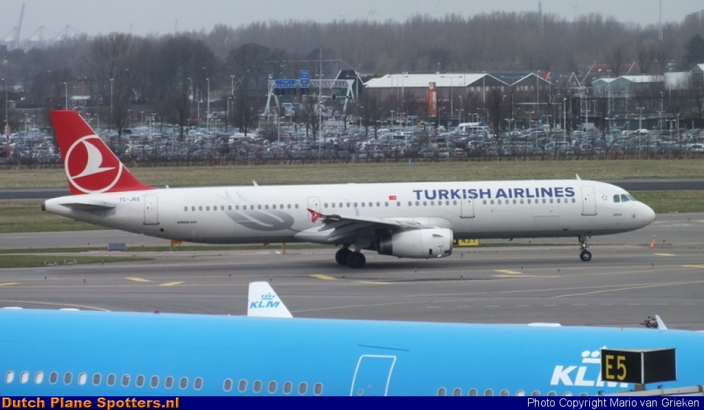 TC-JRS Airbus A321 Turkish Airlines by MariovG