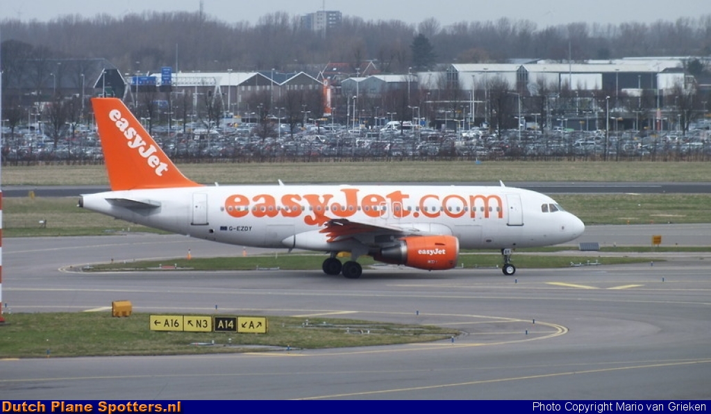 G-EZDY Airbus A319 easyJet by MariovG