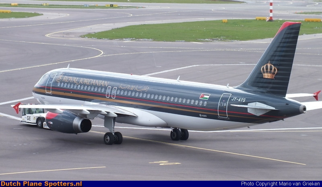 JY-AYS Airbus A320 Royal Jordanian Airlines by MariovG