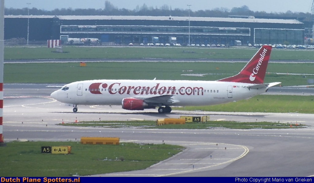 TC-TJE Boeing 737-400 Corendon Airlines by MariovG