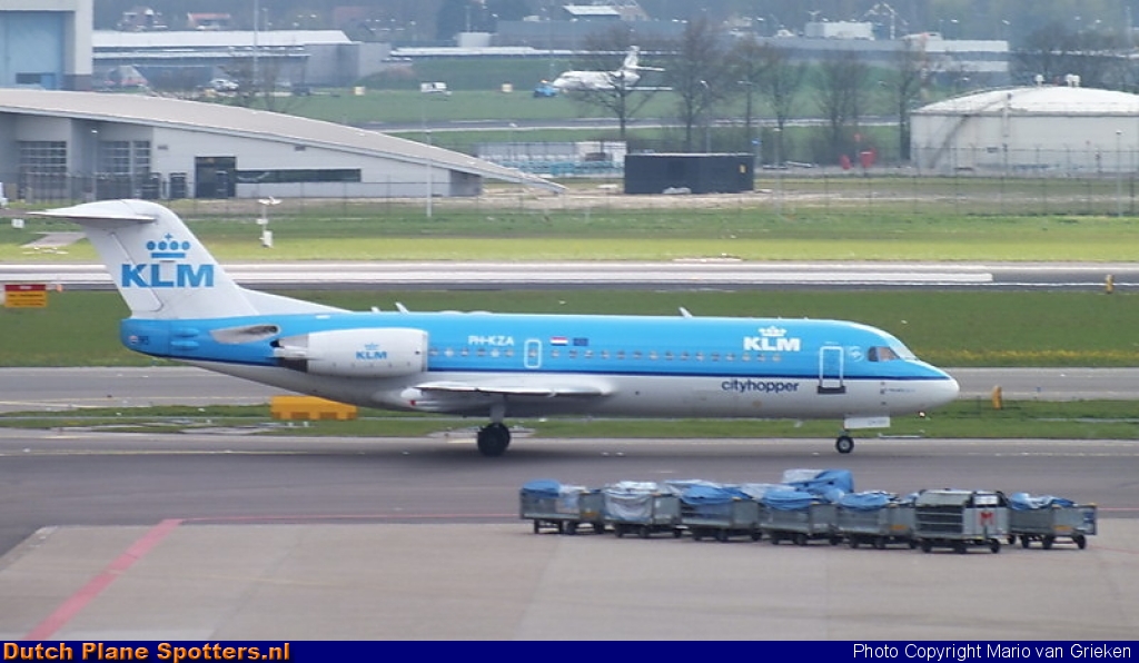 PH-KZA Fokker 70 KLM Cityhopper by MariovG