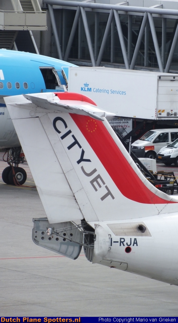 EI-RJA BAe 146 Cityjet by MariovG