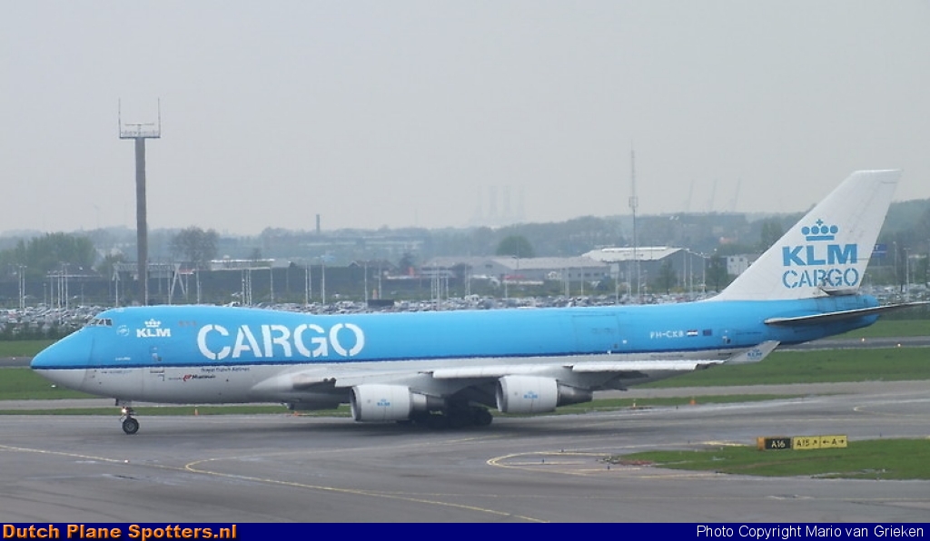 PH-CKB Boeing 747-400 KLM Cargo by MariovG