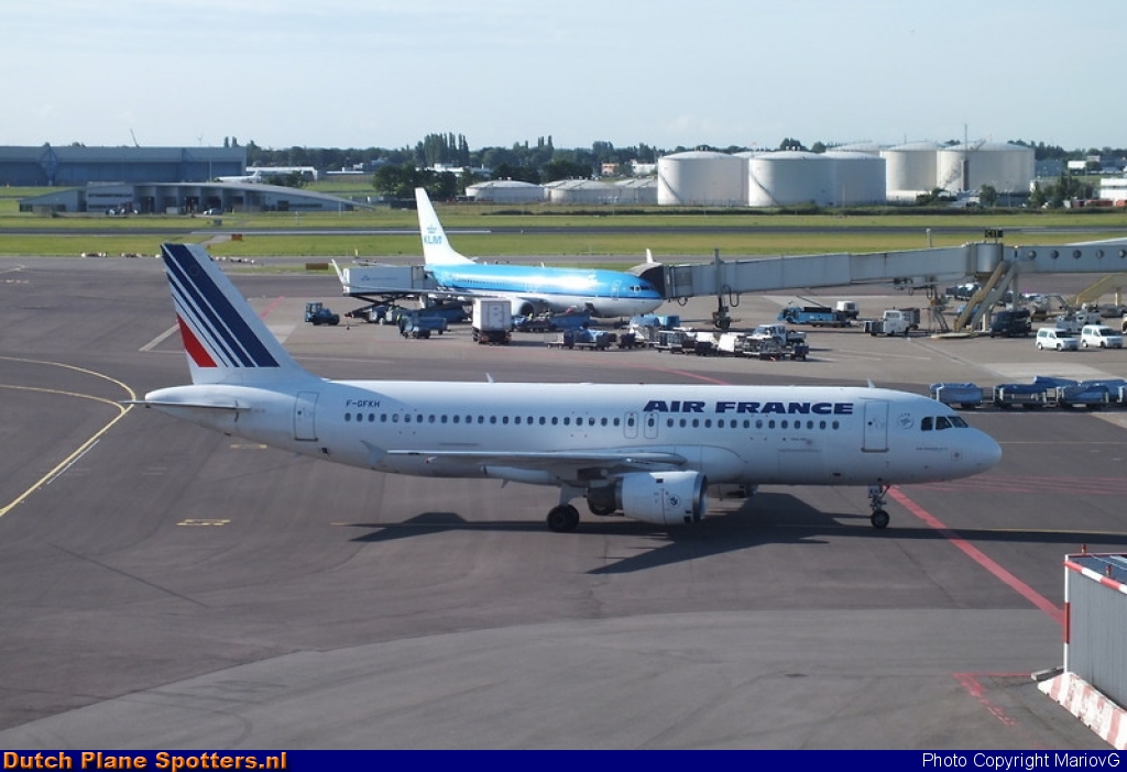 F-GFKH Airbus A320 Air France by MariovG