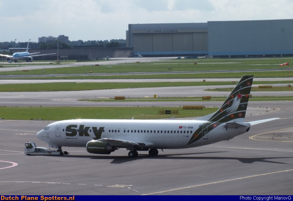 TC-SKM Boeing 737-400 Sky Airlines by MariovG