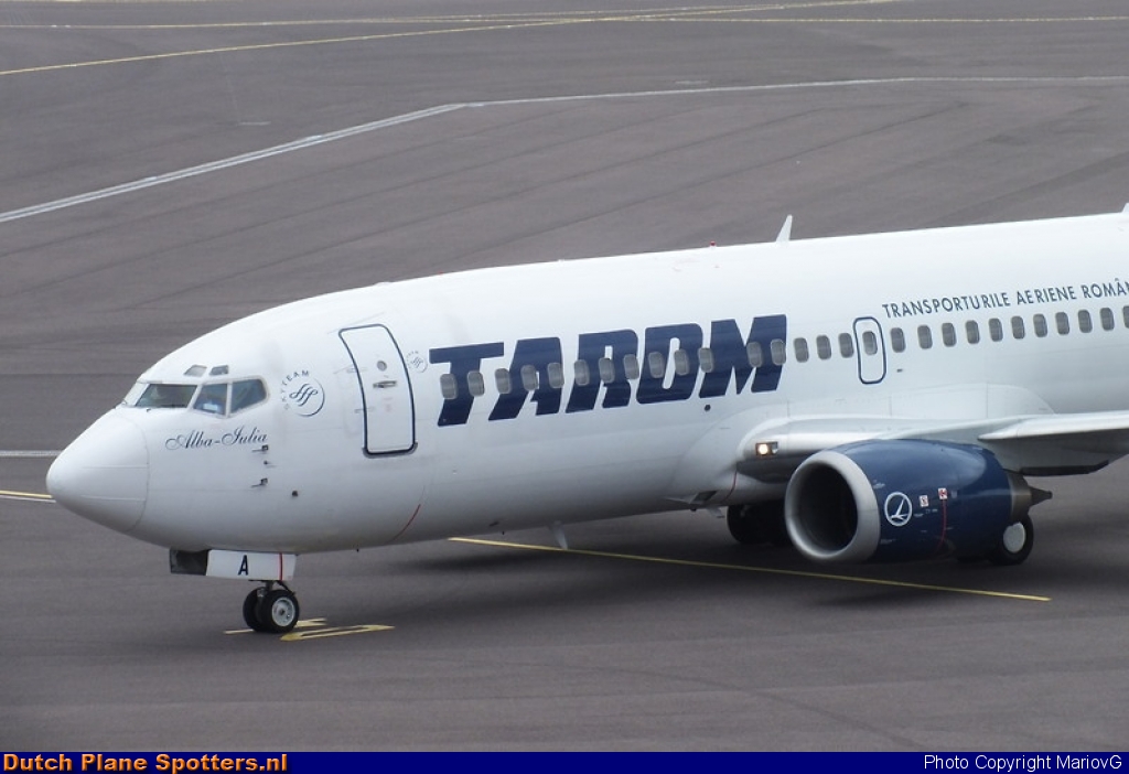 YR-BGA Boeing 737-300 TAROM by MariovG