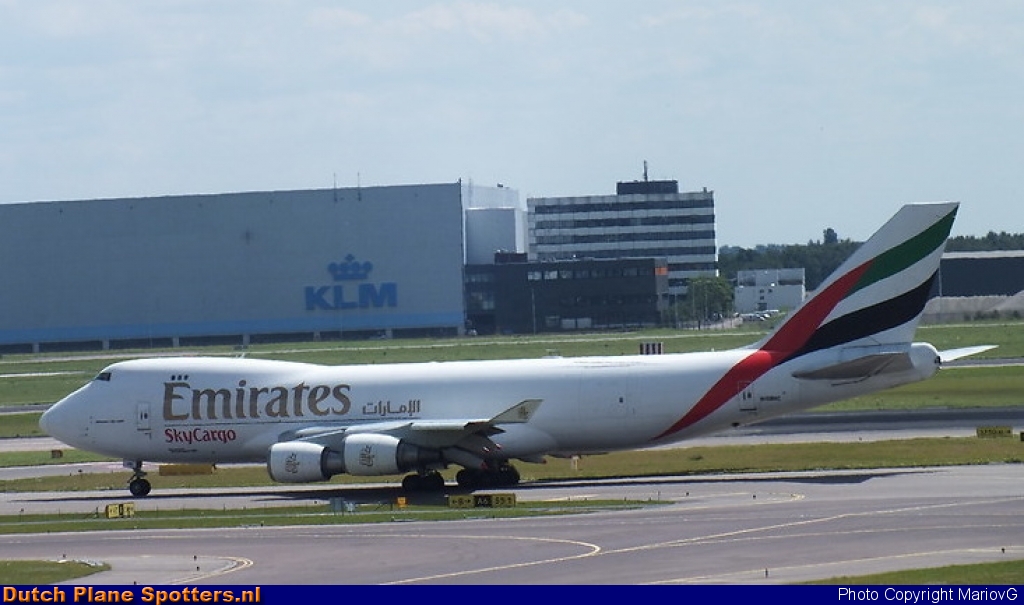 N408MC Boeing 747-400 Emirates Sky Cargo by MariovG