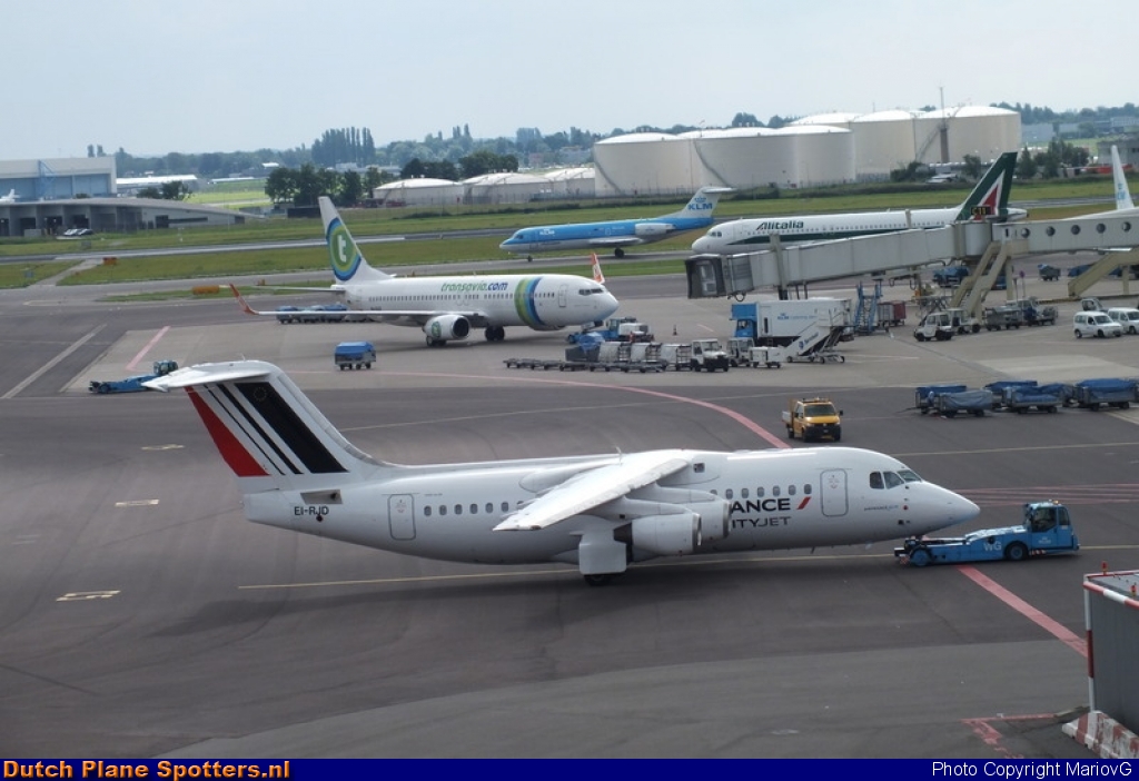 EI-RJD BAe 146 Cityjet (Air France) by MariovG