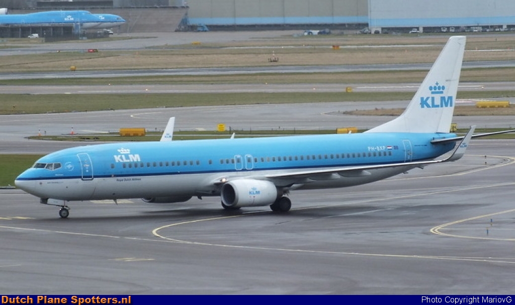 PH-BXP Boeing 737-900 KLM Royal Dutch Airlines by MariovG