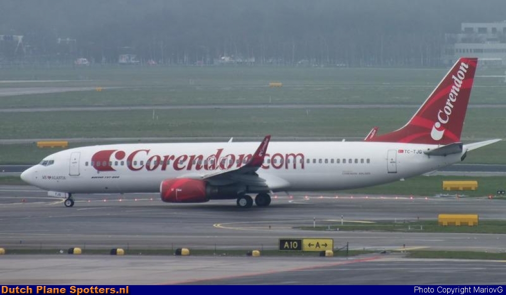 TC-TJG Boeing 737-800 Corendon Airlines by MariovG