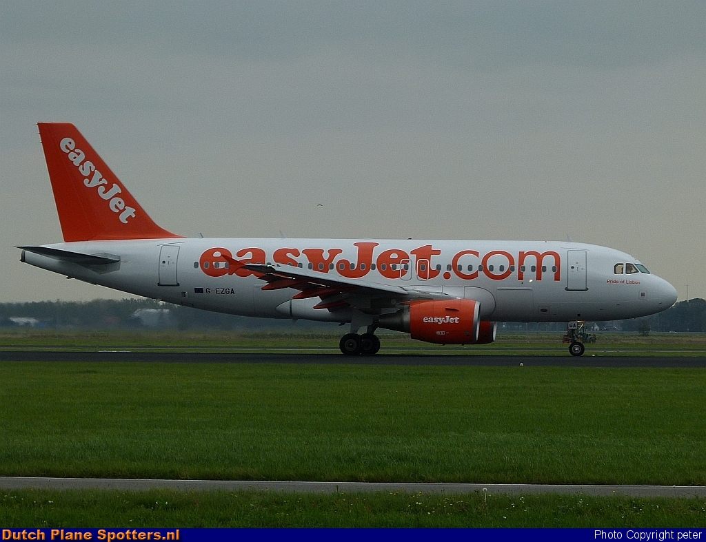 G-EZGA Airbus A319 easyJet by peter