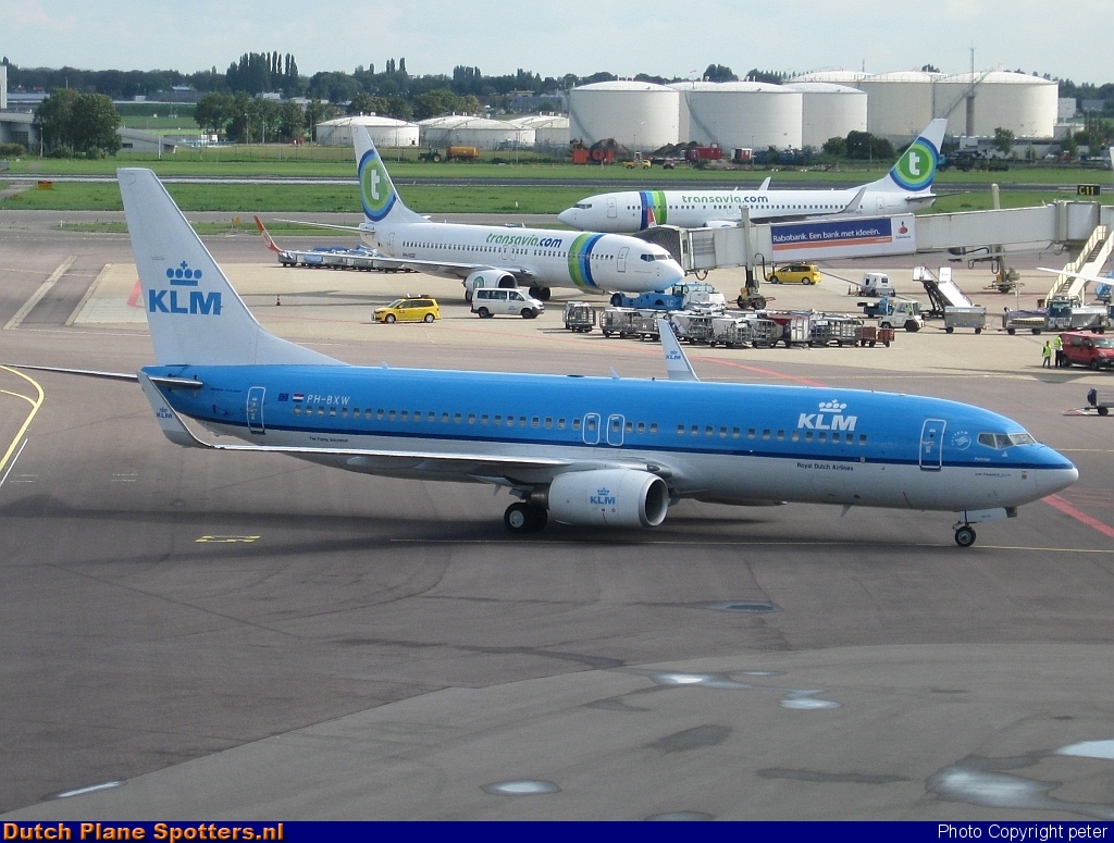 PH-BXW Boeing 737-800 KLM Royal Dutch Airlines by peter