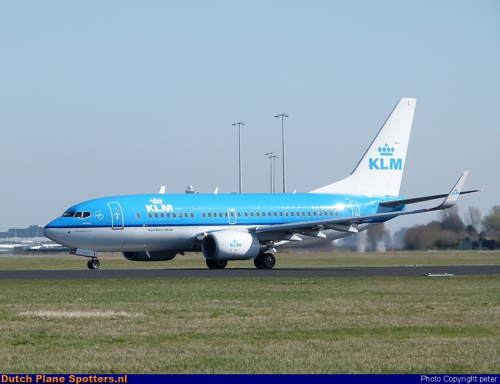 PH-BGM Boeing 737-700 KLM Royal Dutch Airlines by peter