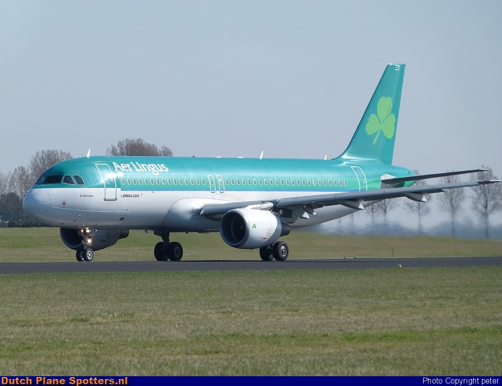 EI-DET Airbus A320 Aer Lingus by peter