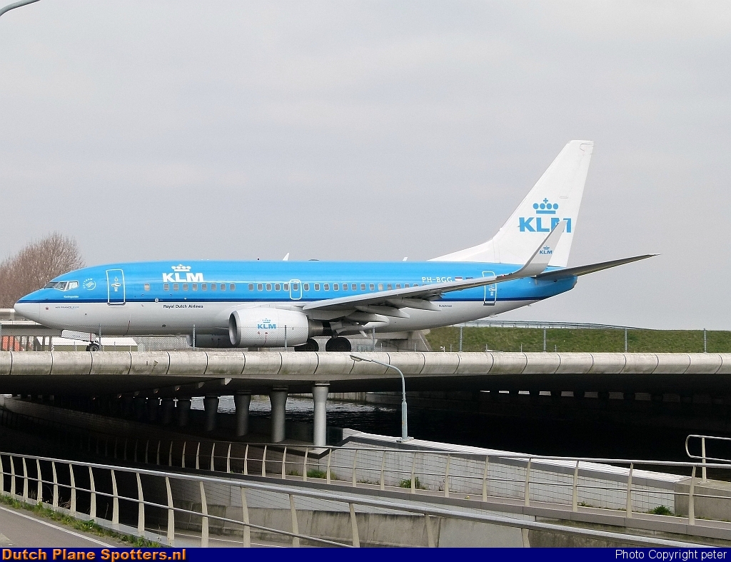 PH-BGG Boeing 737-700 KLM Royal Dutch Airlines by peter