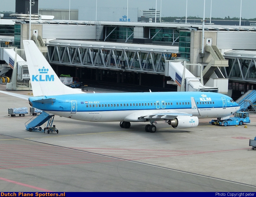 PH-BXV Boeing 737-800 KLM Royal Dutch Airlines by peter