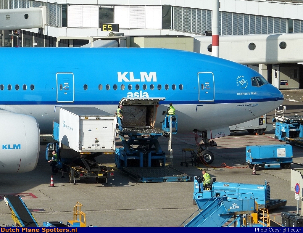 PH-BQH Boeing 777-200 KLM Asia by peter