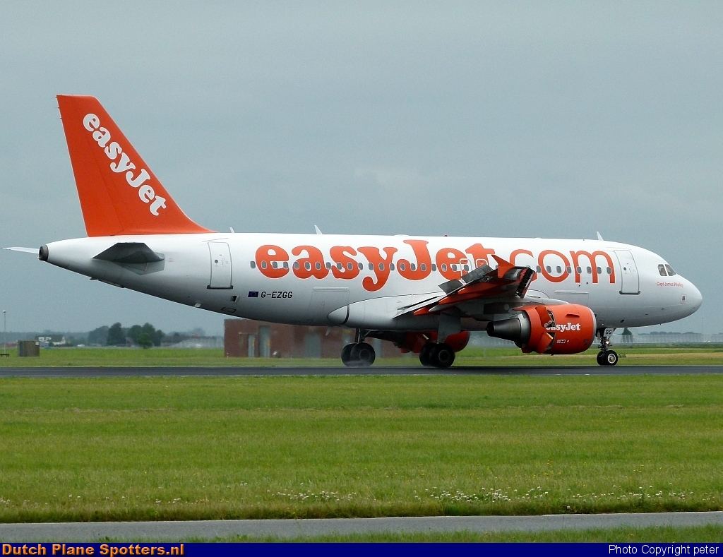 G-EZGG Airbus A319 easyJet by peter