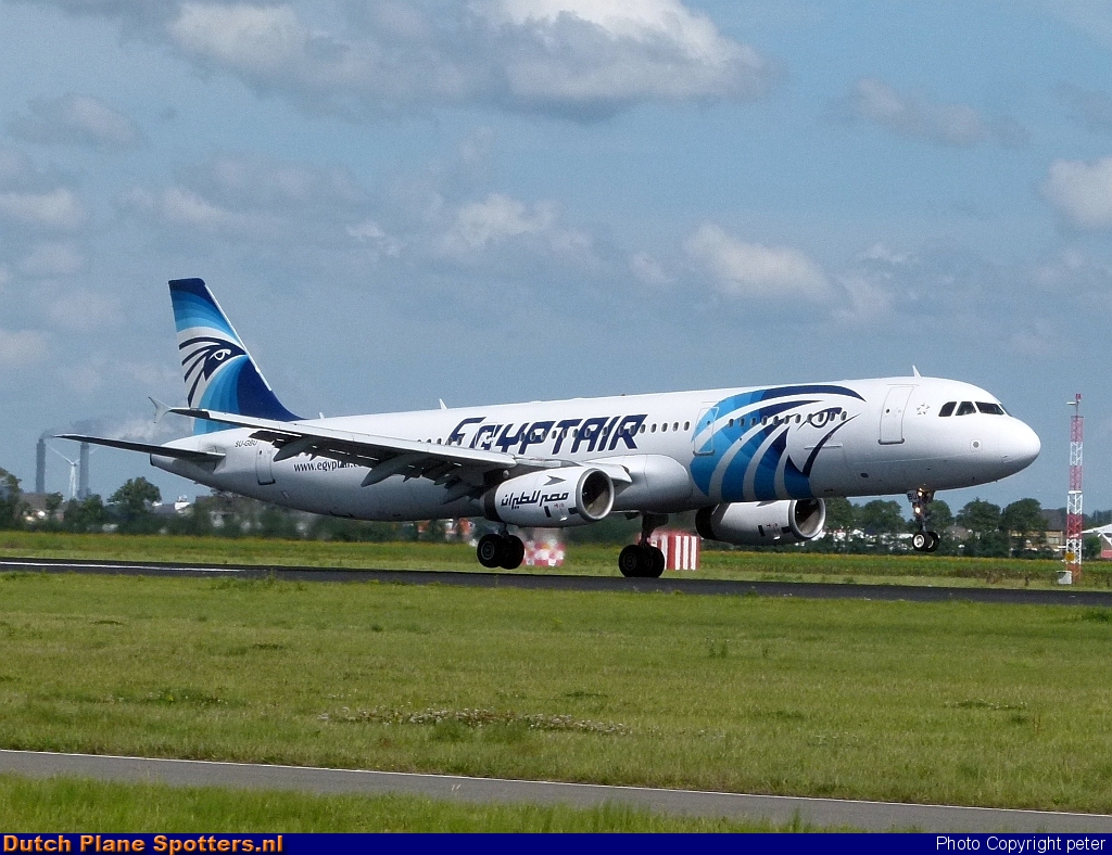 SU-GBU Airbus A321 Egypt Air by peter
