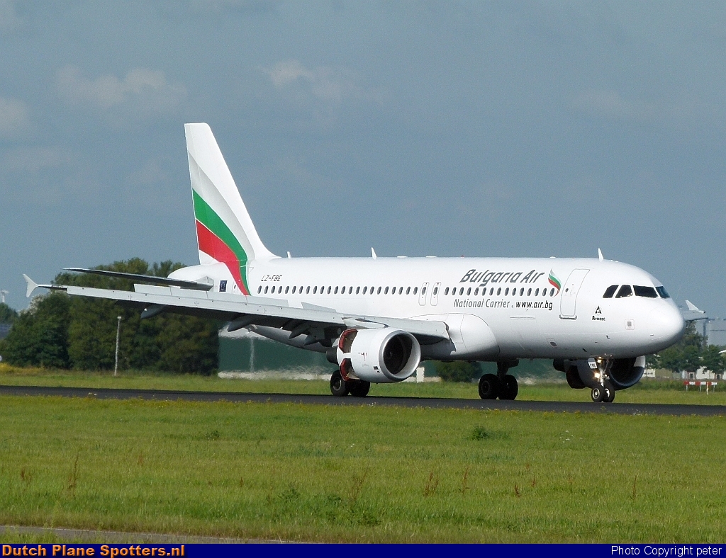 LZ-FBE Airbus A320 Bulgaria Air by peter