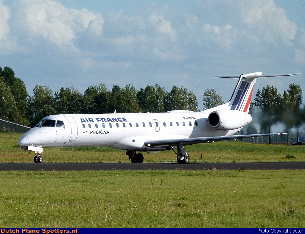 F-GRGH Embraer 145 Air France by peter