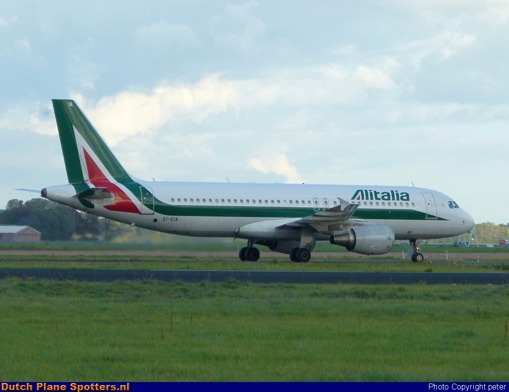EI-EIA Airbus A320 Alitalia by peter