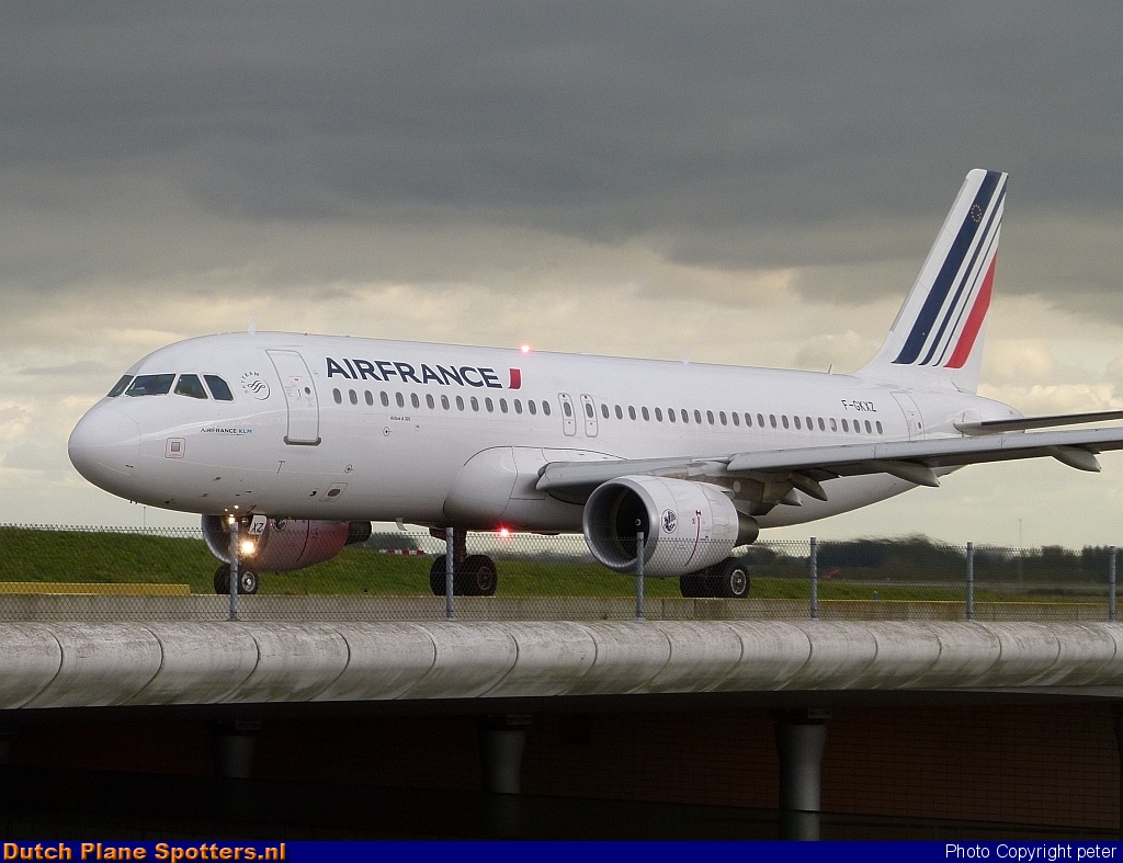 F-GKXZ Airbus A320 Air France by peter