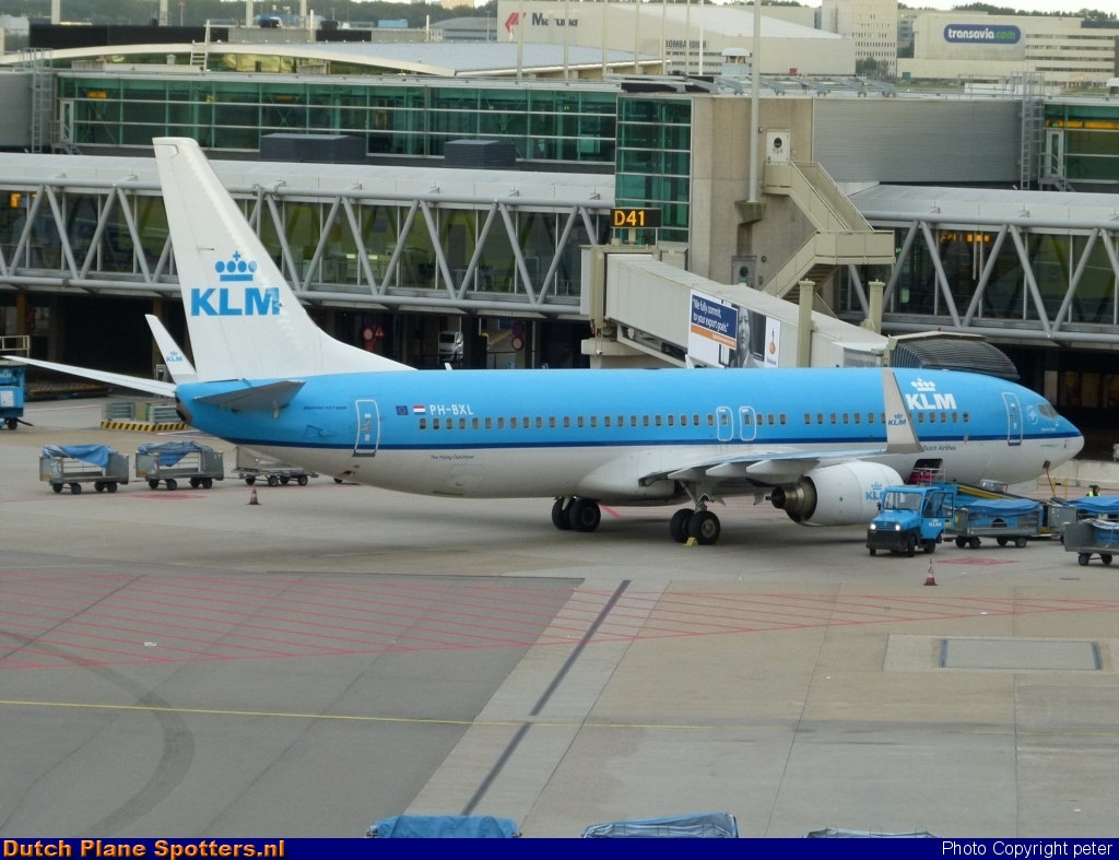 PH-BXL Boeing 737-800 KLM Royal Dutch Airlines by peter