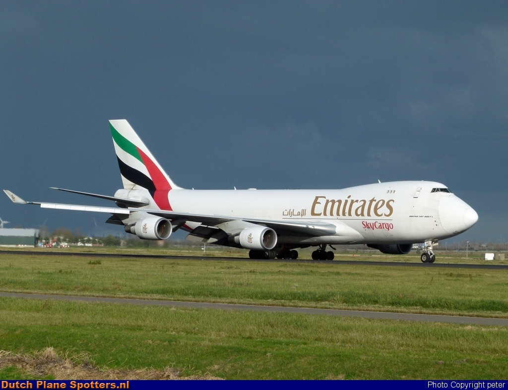 OO-THC Boeing 747-400 Emirates Sky Cargo by peter