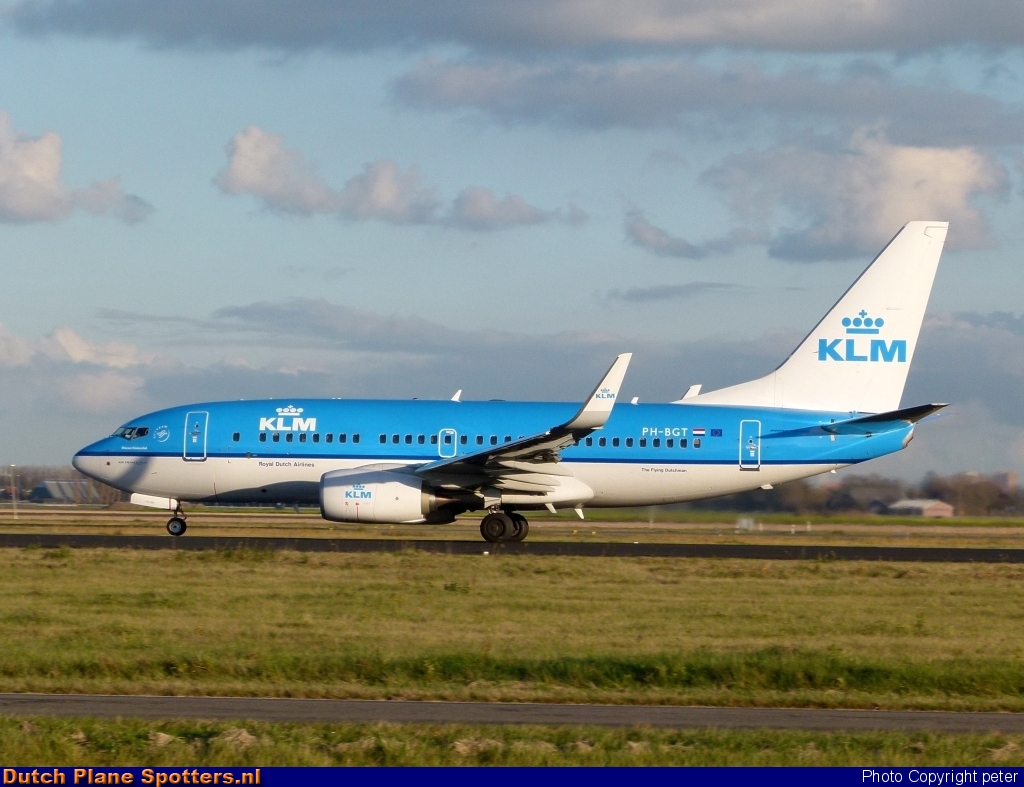 PH-BGT Boeing 737-700 KLM Royal Dutch Airlines by peter