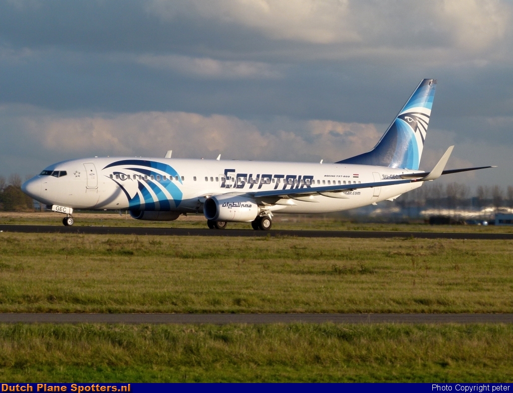 SU-GEC Boeing 737-800 Egypt Air by peter