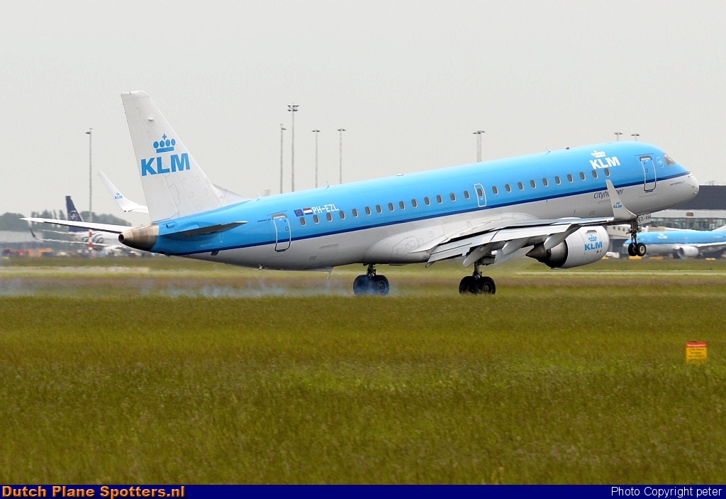 PH-EZL Embraer 190 KLM Cityhopper by peter