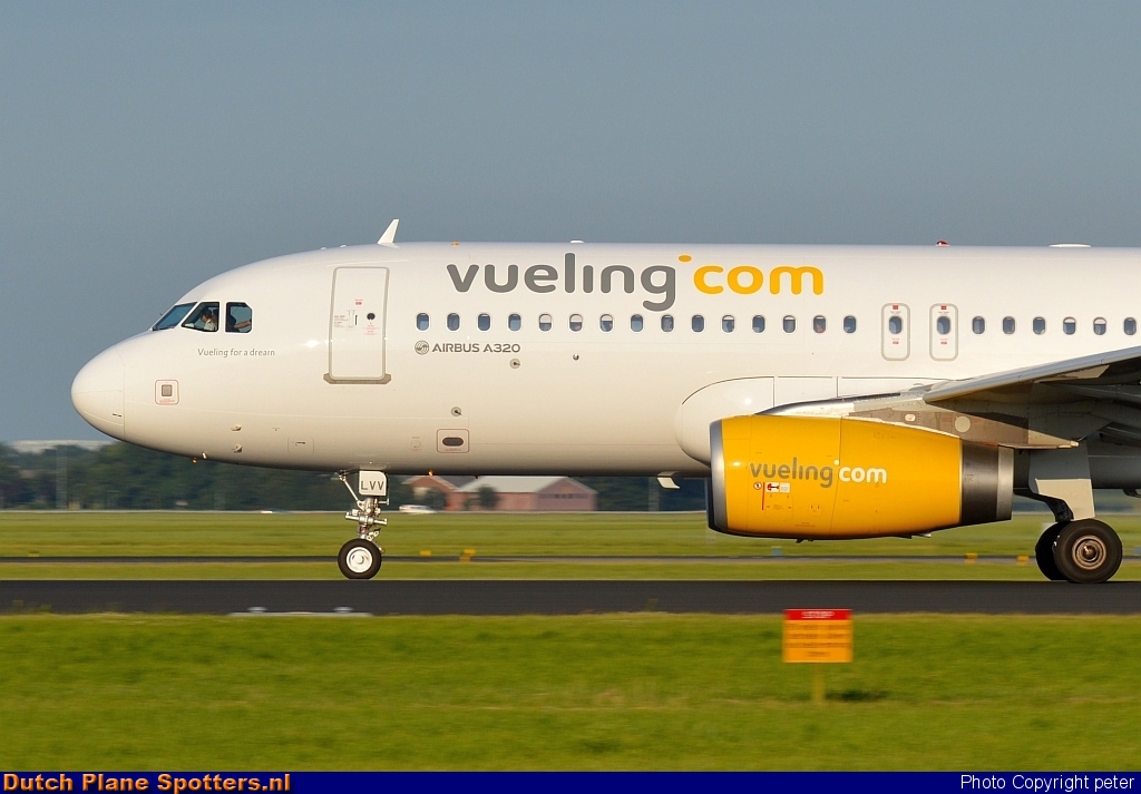 EC-LVV Airbus A320 Vueling.com by peter