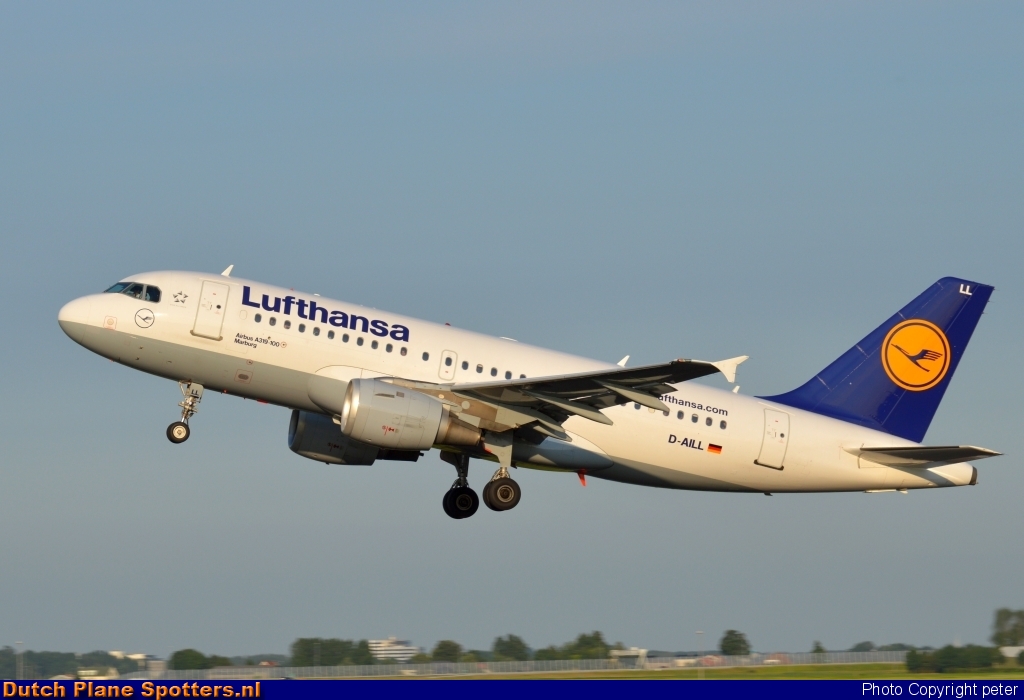D-AILL Airbus A319 Lufthansa by peter