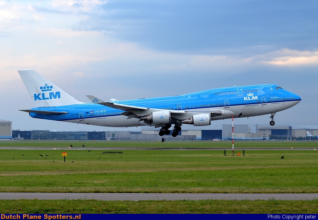 PH-BFD Boeing 747-400 KLM Royal Dutch Airlines by peter