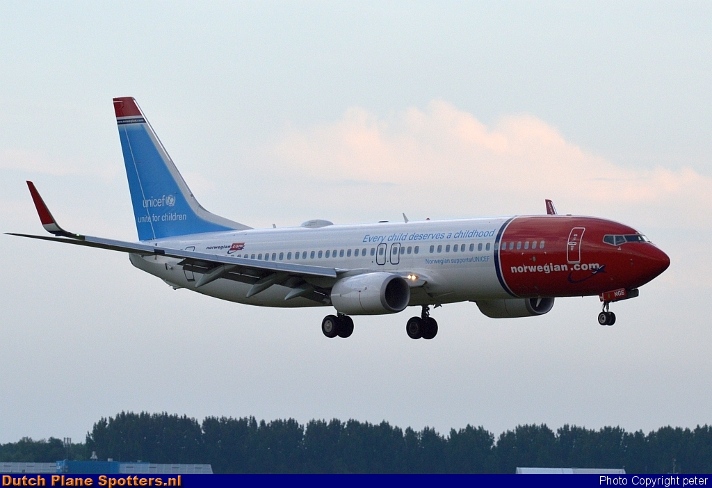 LN-NGE Boeing 737-800 Norwegian Air Shuttle by peter