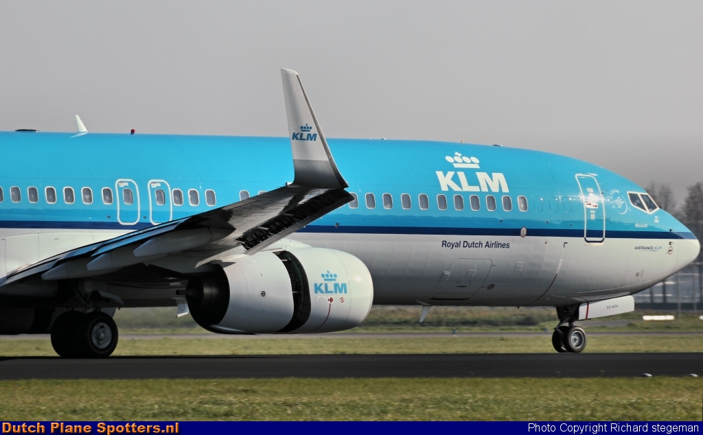 PH-BXS Boeing 737-900 KLM Royal Dutch Airlines by Richard stegeman