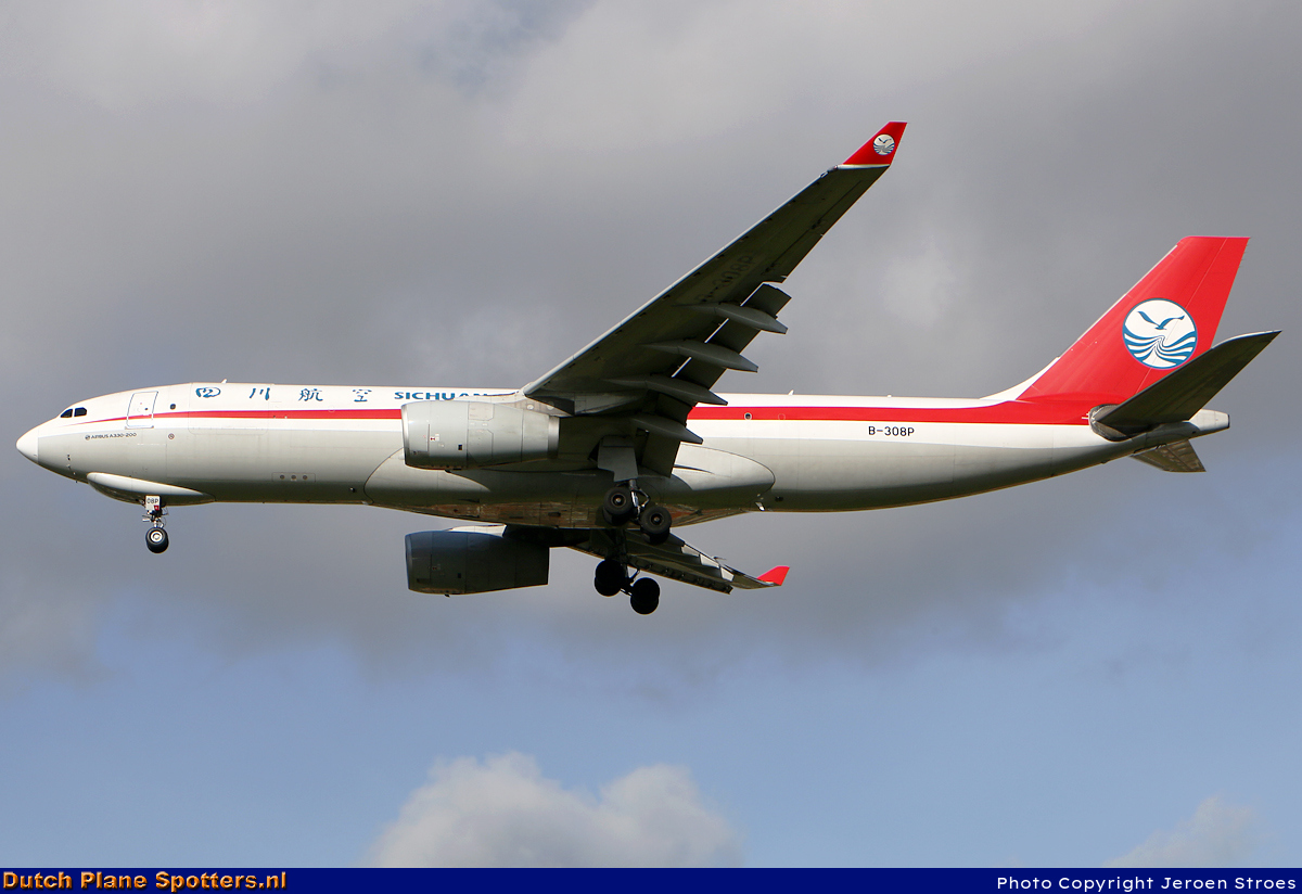 B-308P Airbus A330-200 Sichuan Airlines by Jeroen Stroes