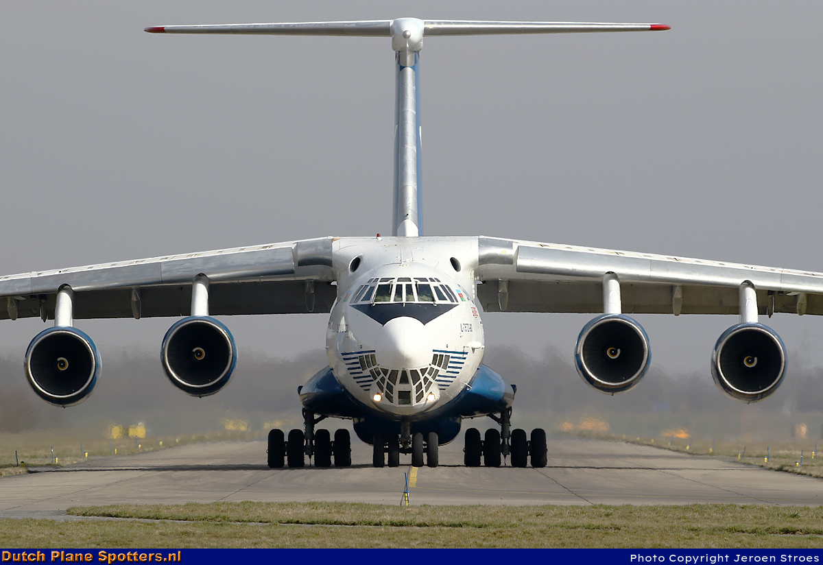 4K-AZ100 Ilyushin Il-76 Silk Way Airlines by Jeroen Stroes