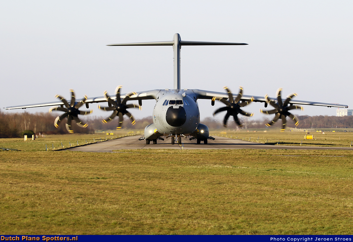 54-31 Airbus A400M MIL - German Air Force by Jeroen Stroes