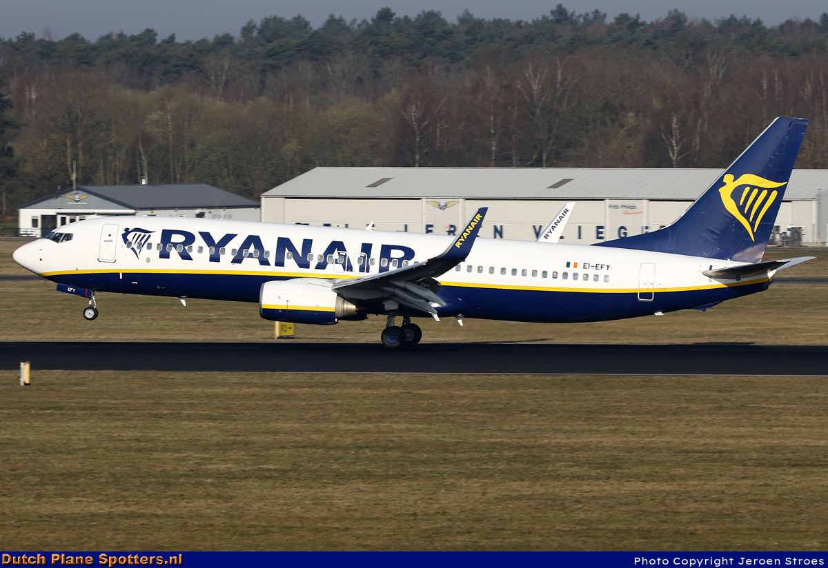 EI-EFY Boeing 737-800 Ryanair by Jeroen Stroes