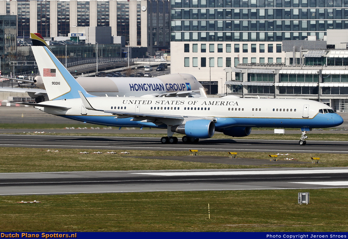 09-0016 Boeing 757-200 (C-32A) MIL - US Air Force by Jeroen Stroes