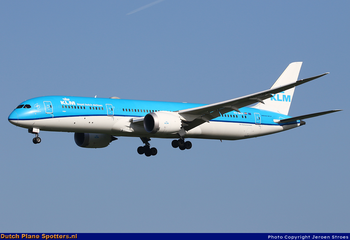 PH-BHA Boeing 787-9 Dreamliner KLM Royal Dutch Airlines by Jeroen Stroes