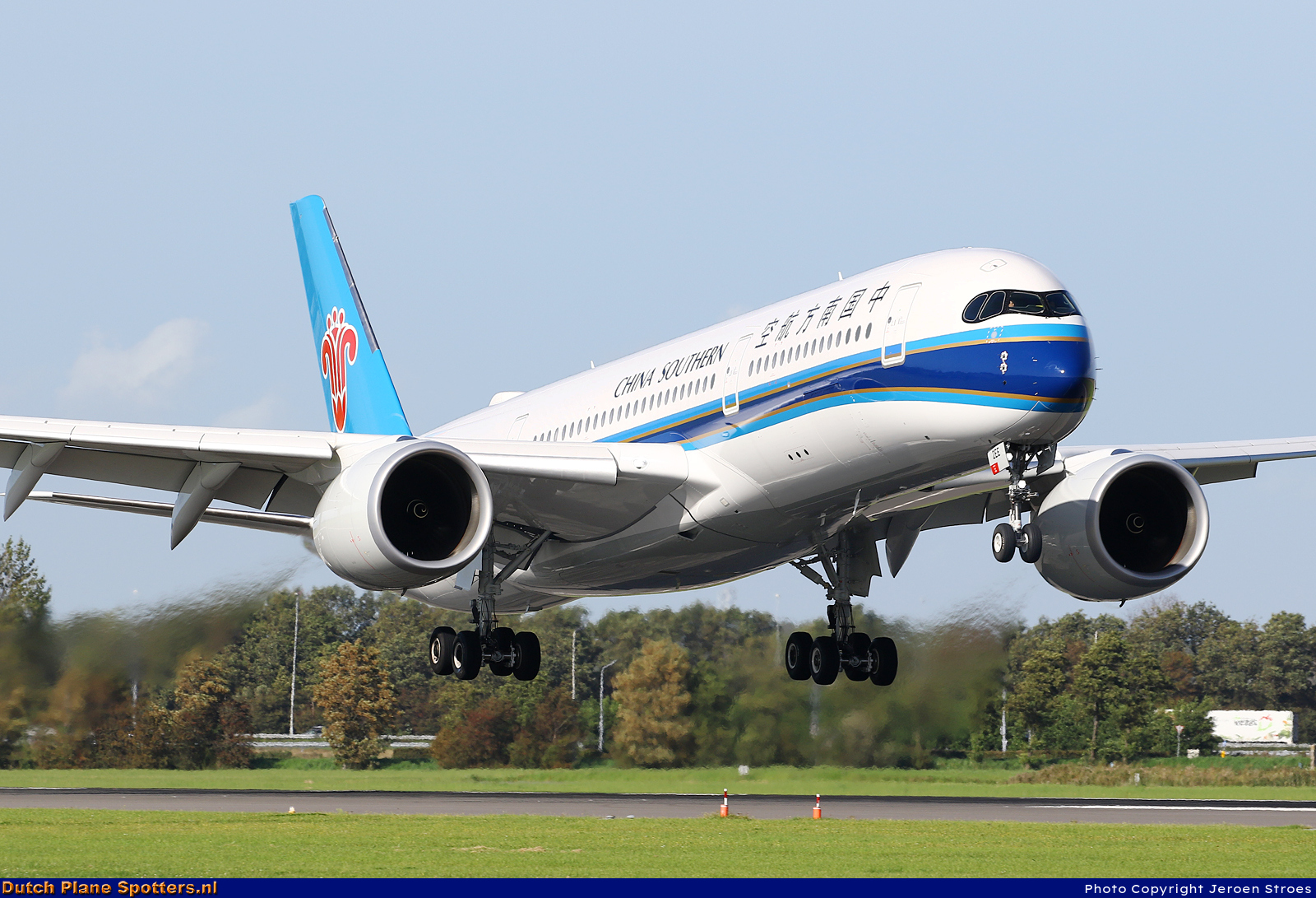 B-32EE Airbus A350-900 China Southern Airlines by Jeroen Stroes