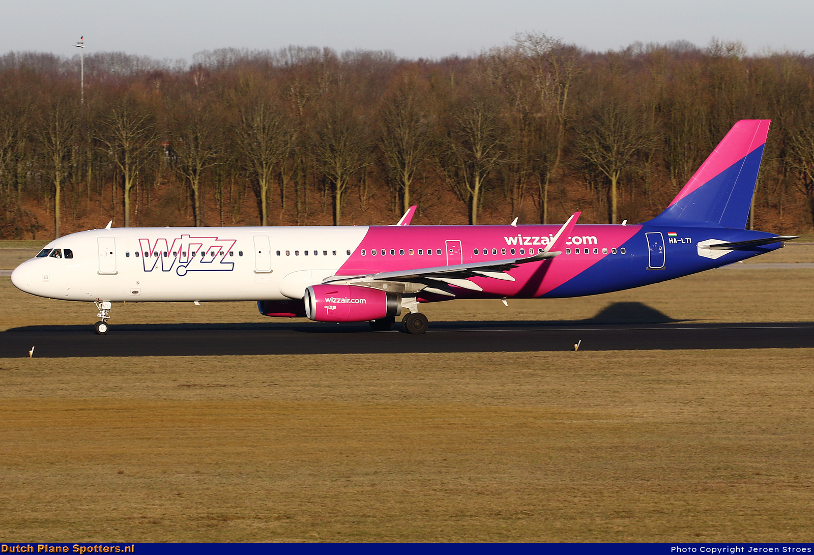 HA-LTI Airbus A321 Wizz Air by Jeroen Stroes