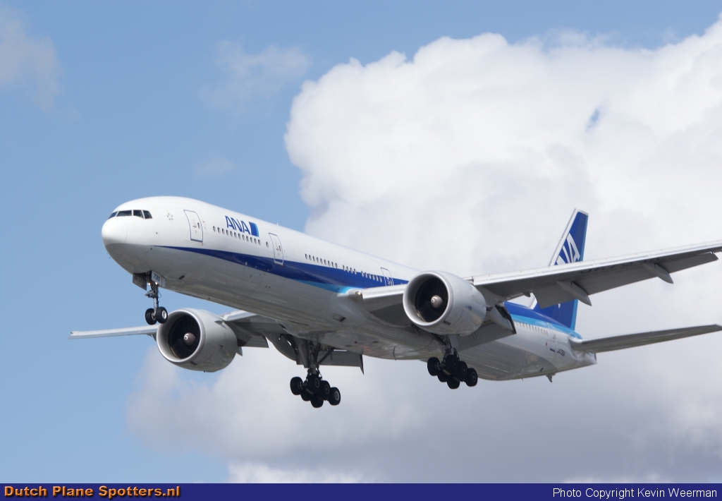 JA735A Boeing 777-300 All Nippon Airlines by Kevin Weerman