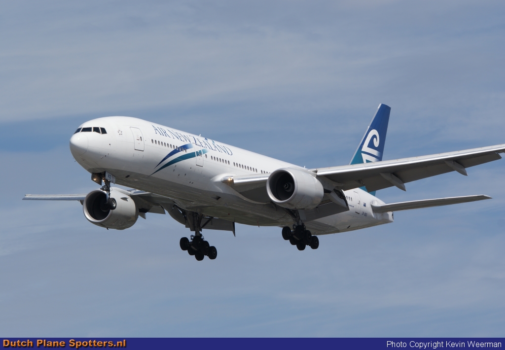 ZK-OKD Boeing 777-200 Air New Zealand by Kevin Weerman