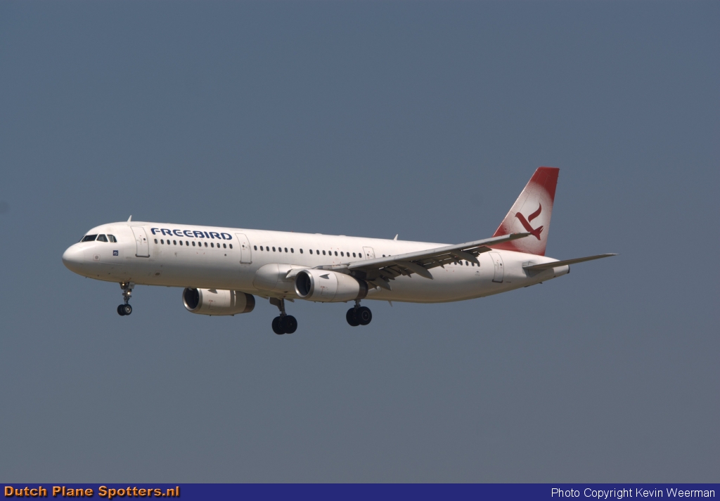 TC-FBT Airbus A321 Freebird Airlines by Kevin Weerman