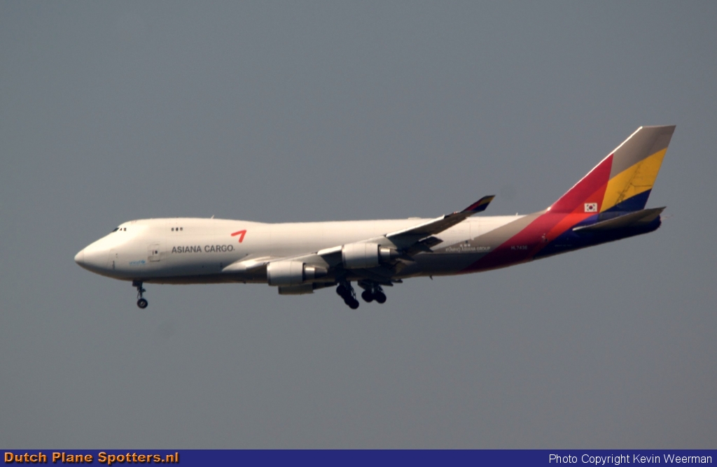 HL7436 Boeing 747-400 Asiana Cargo by Kevin Weerman